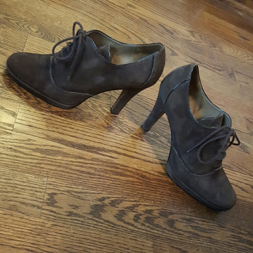 CIRCA Joan & David High Heels