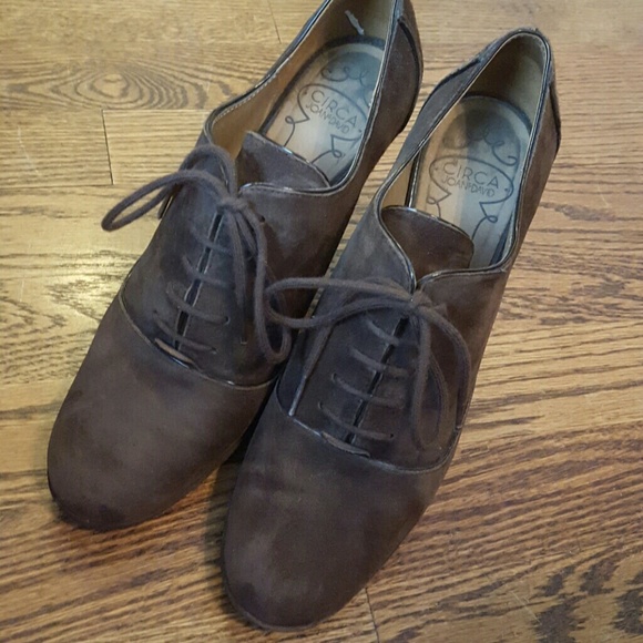 CIRCA Joan & David High Heels - Picture 2 of 5