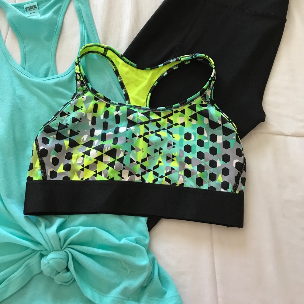 💚ONE HOUR PRICE DROP💚VSX SPORT BRA NWOT
