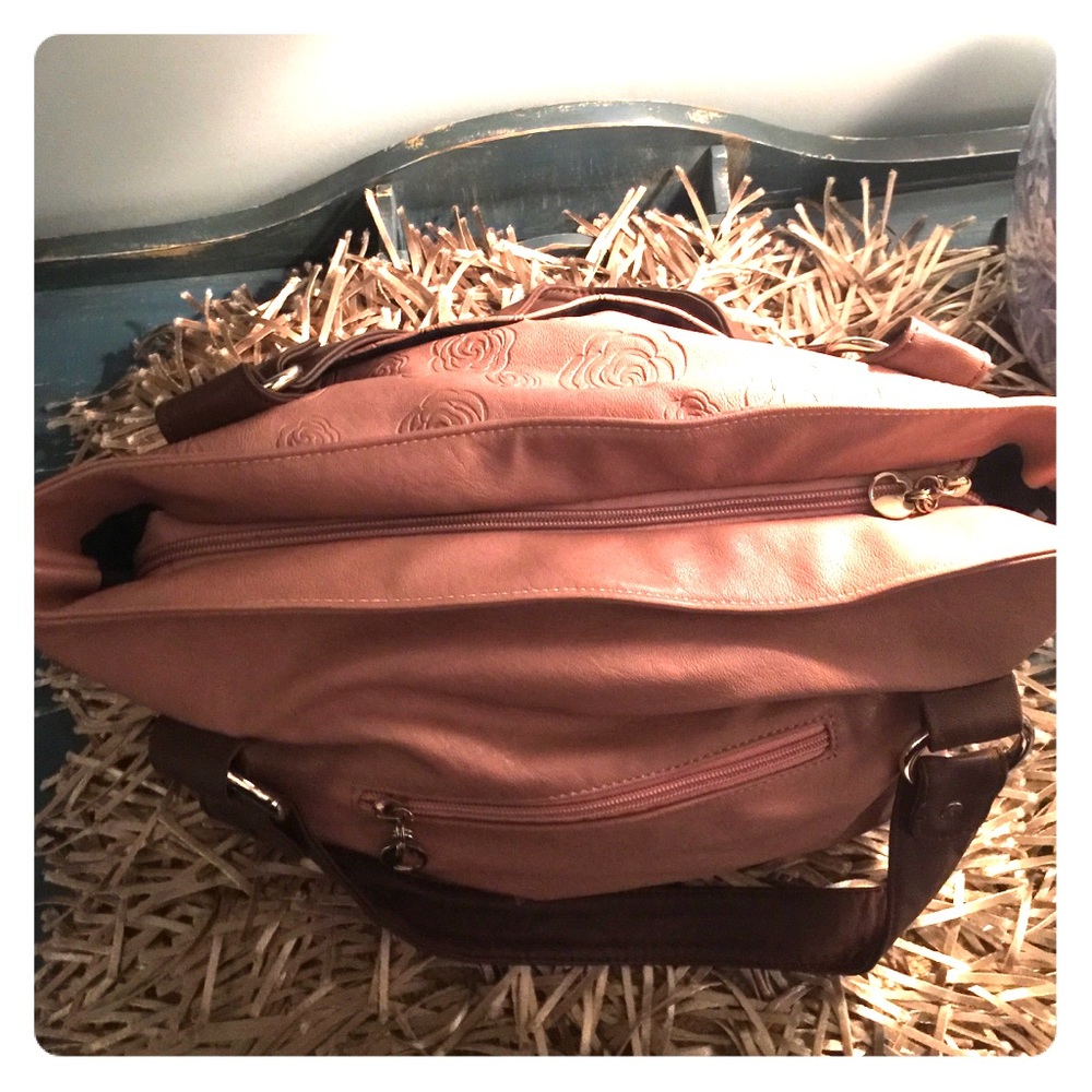 Purse - Picture 3 of 4