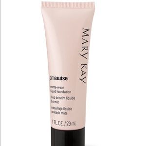 Mary Kay Matte Liquid Foundation Ivory 2 (New)