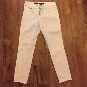 Nine West white skinny jeans