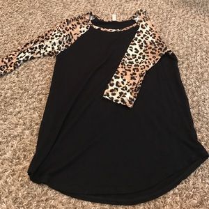 Leopard tshirt