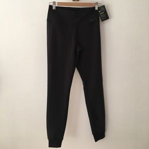 NWT Nike Legend Tight Fit