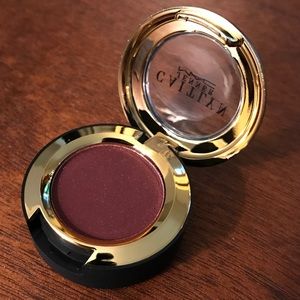 NEW MAC CAITLYN JENNER EYESHADOW in WORTHY