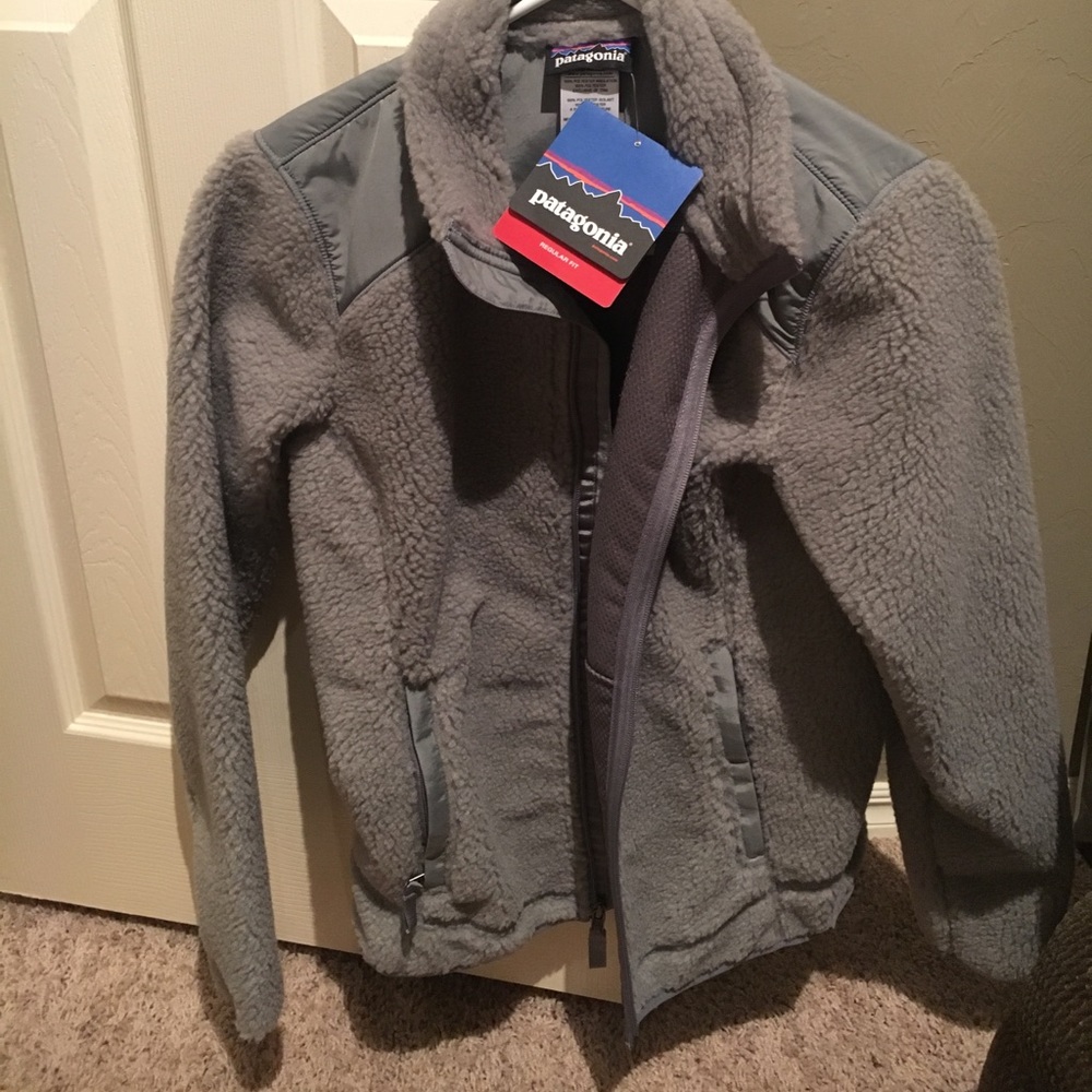 NWT Patagonia Womens Jacket - size medium