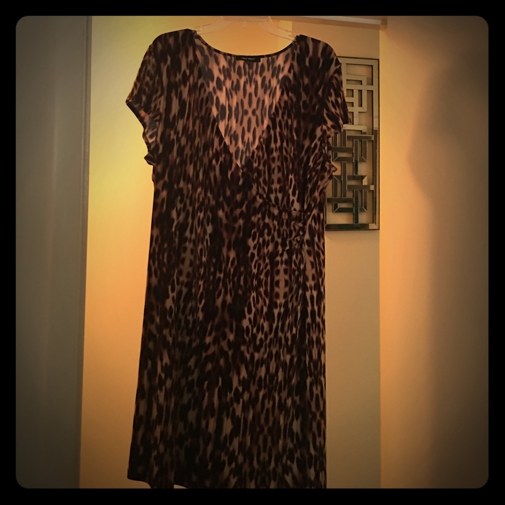 Nine West Leopard Dress!!