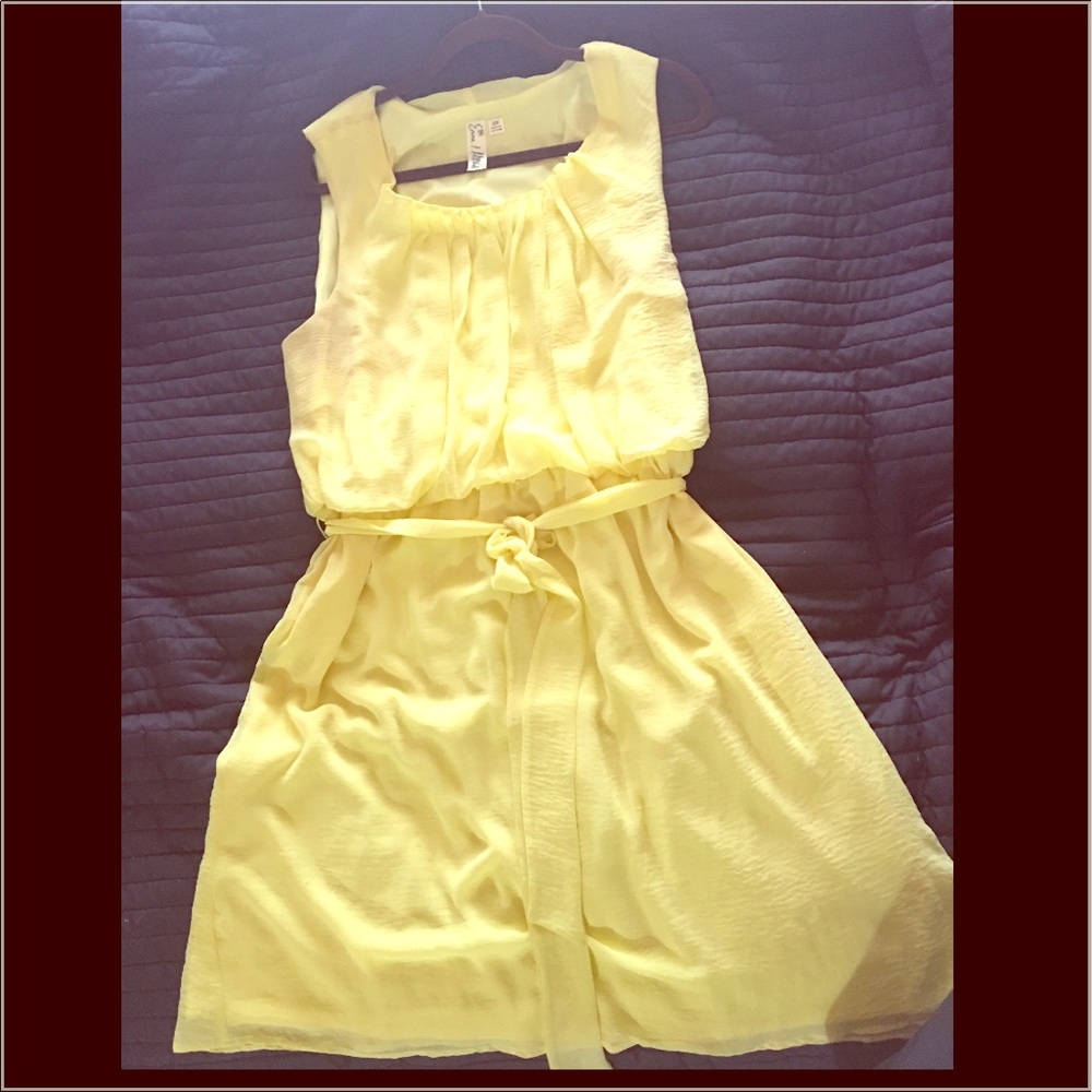 Yellow spring dress