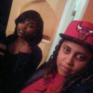 Meet your Posher, Elise