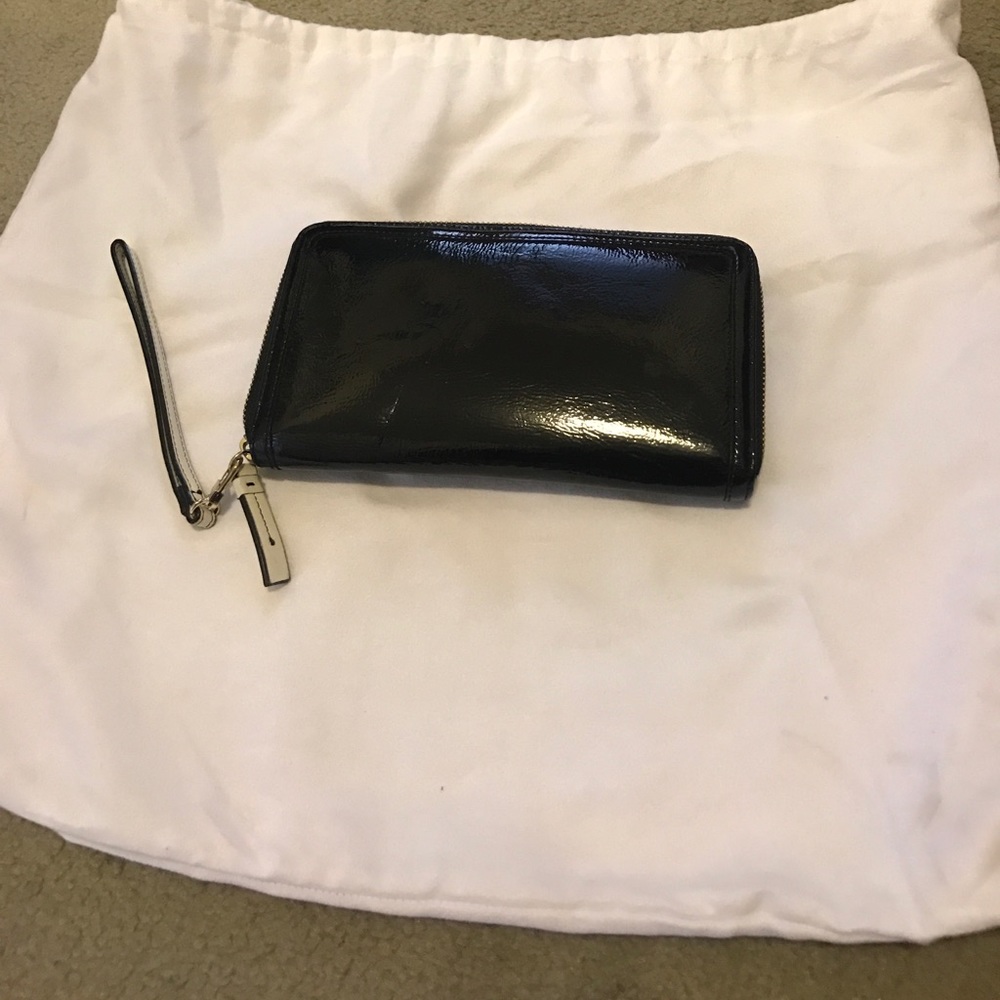 Halogen wristlet