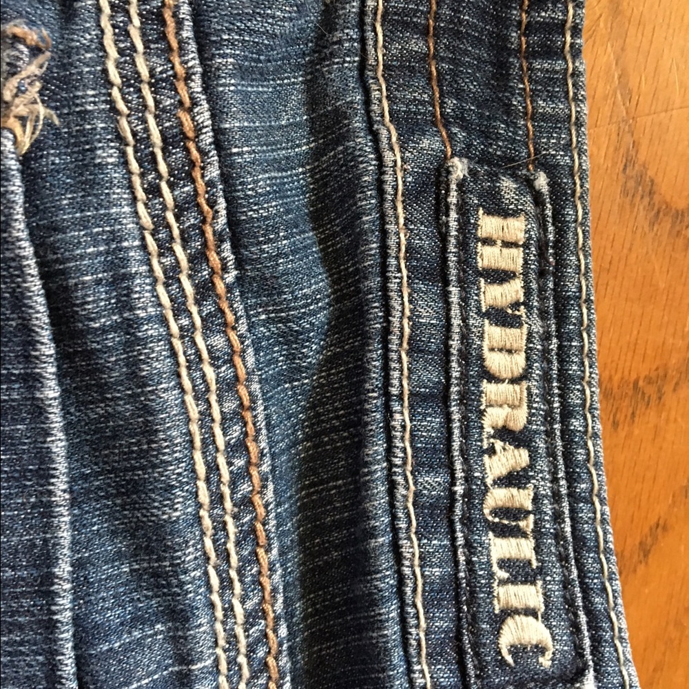 Clothing - Picture 2 of 8
