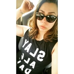 Meet your Posher, Paola