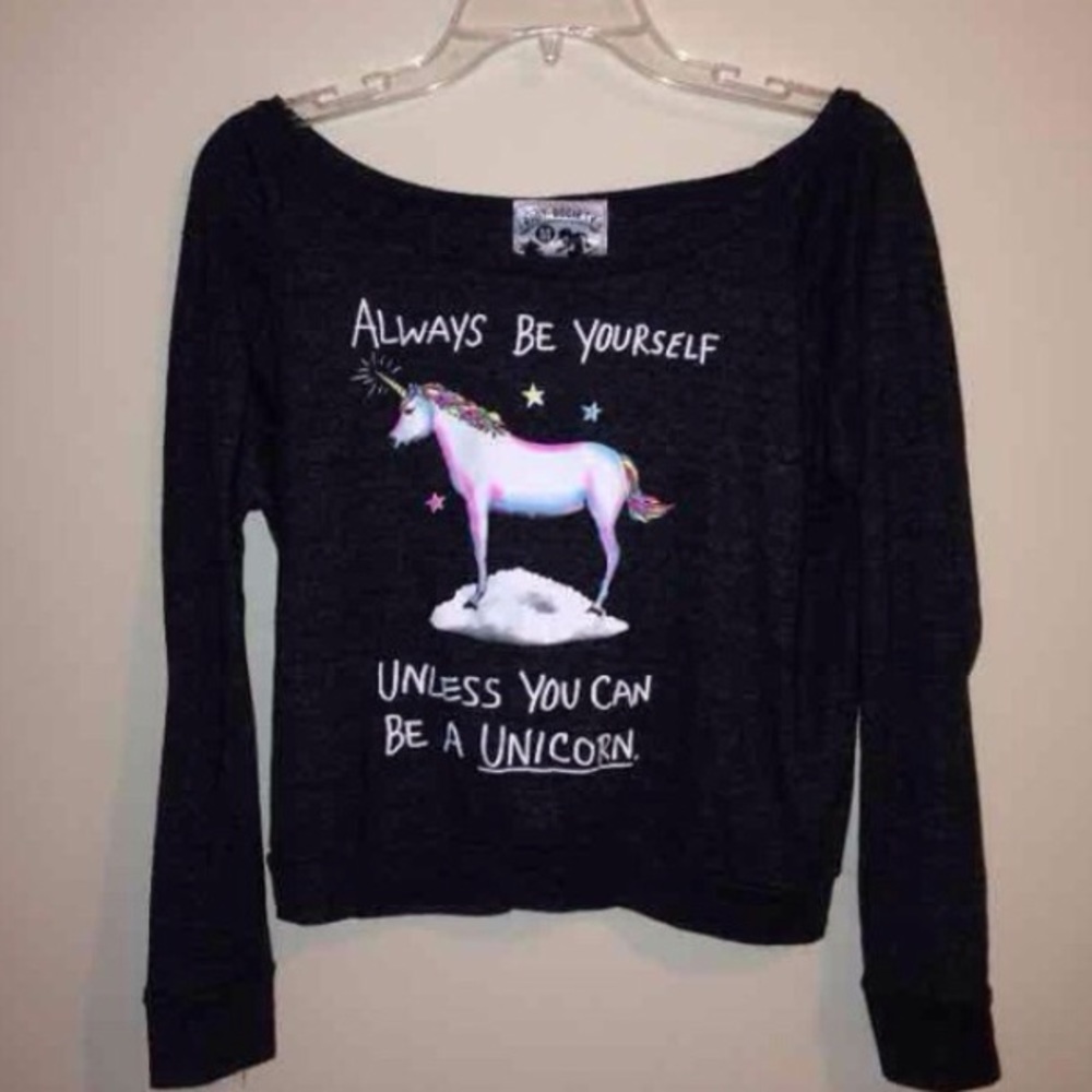 Sweatshirt