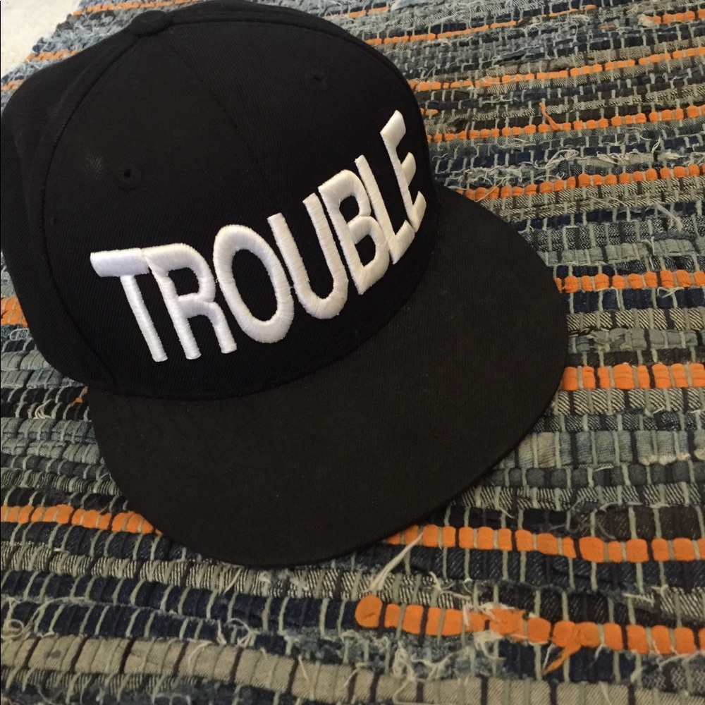 Trouble hat