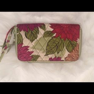 Vera Bradley floral wristlet