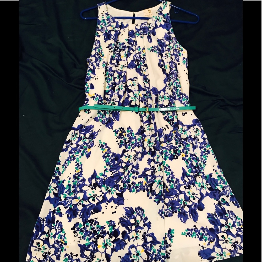ModCloth dress (M) like new