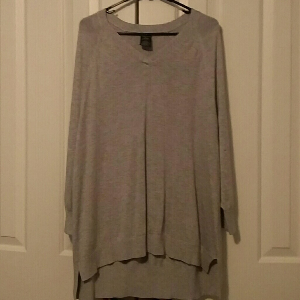 Hi low Grey V neck sweater