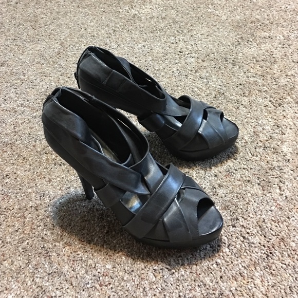 INC International Concepts black heels, size 9 - Picture 1 of 4