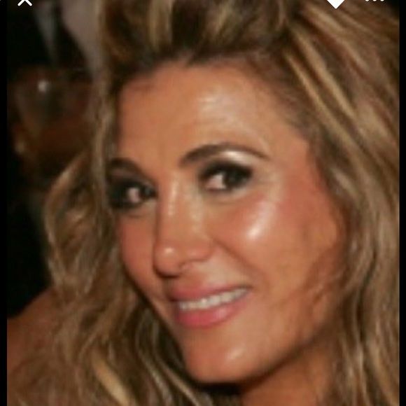 Meet your Posher, Kimia - Picture 2 of 4