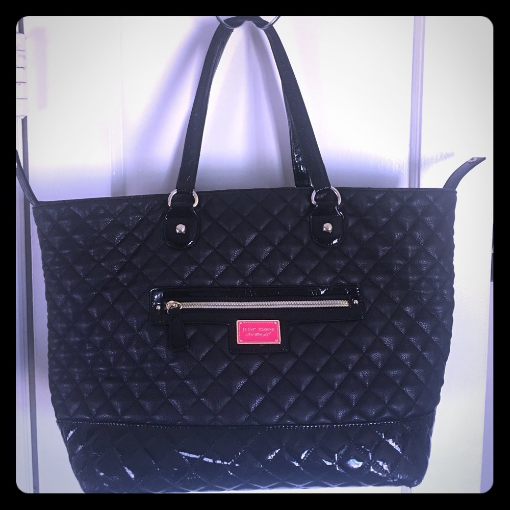 Betsey Johnson shoulder tote