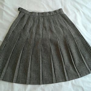 Wool skirt