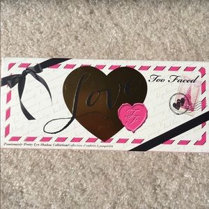 Brand new Too Faced Eyeshadow Love Palette