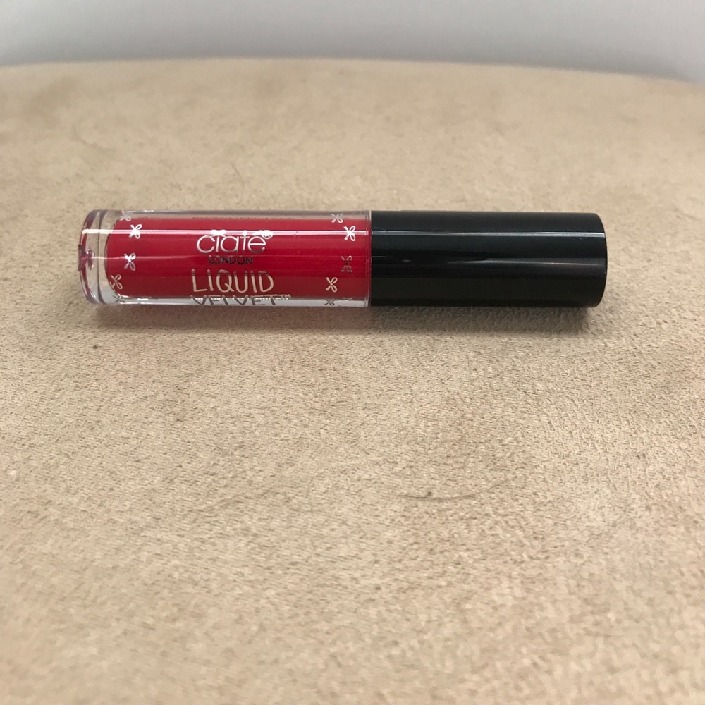 NWOT CIATE DIVA LIQUID VELVET