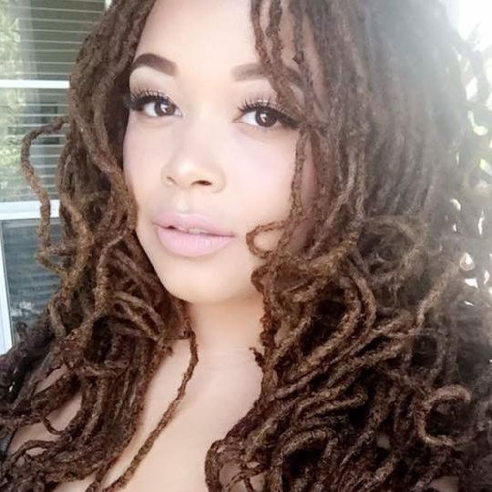 Meet your Posher, Moria