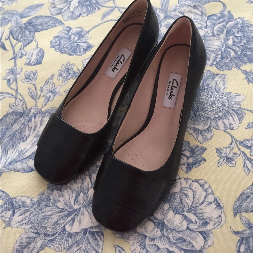 Clarks black heels