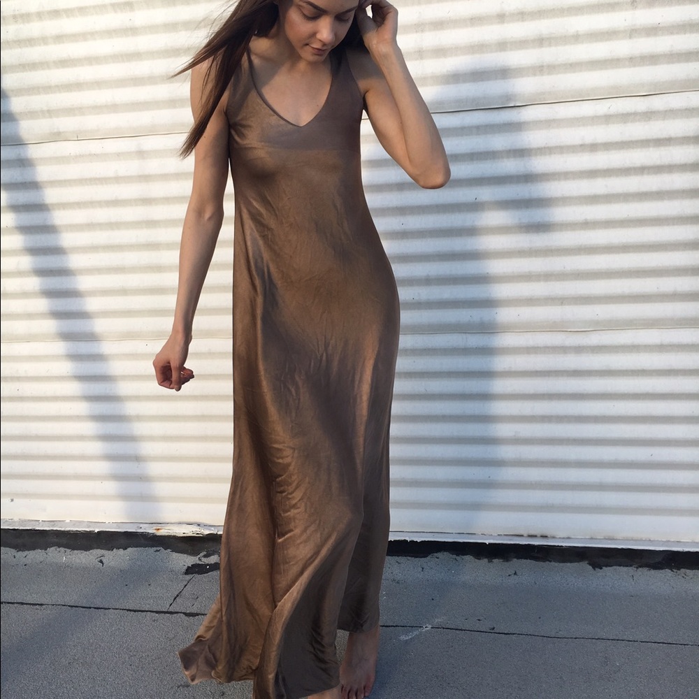Bronze sleeveless dress