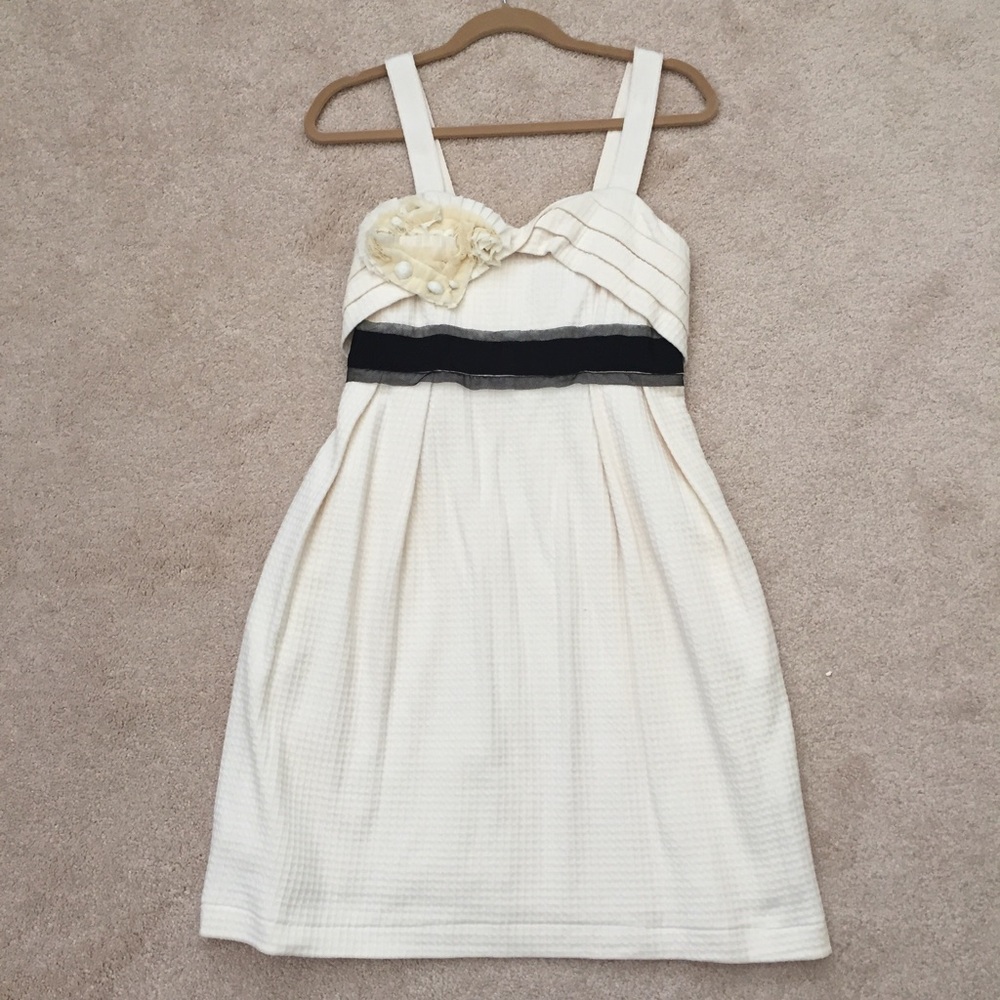⭐️ NWT Anthropologie Cream Dress ⭐️