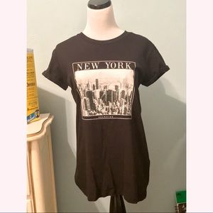 NWOT Forever 21 Manhattan Tee