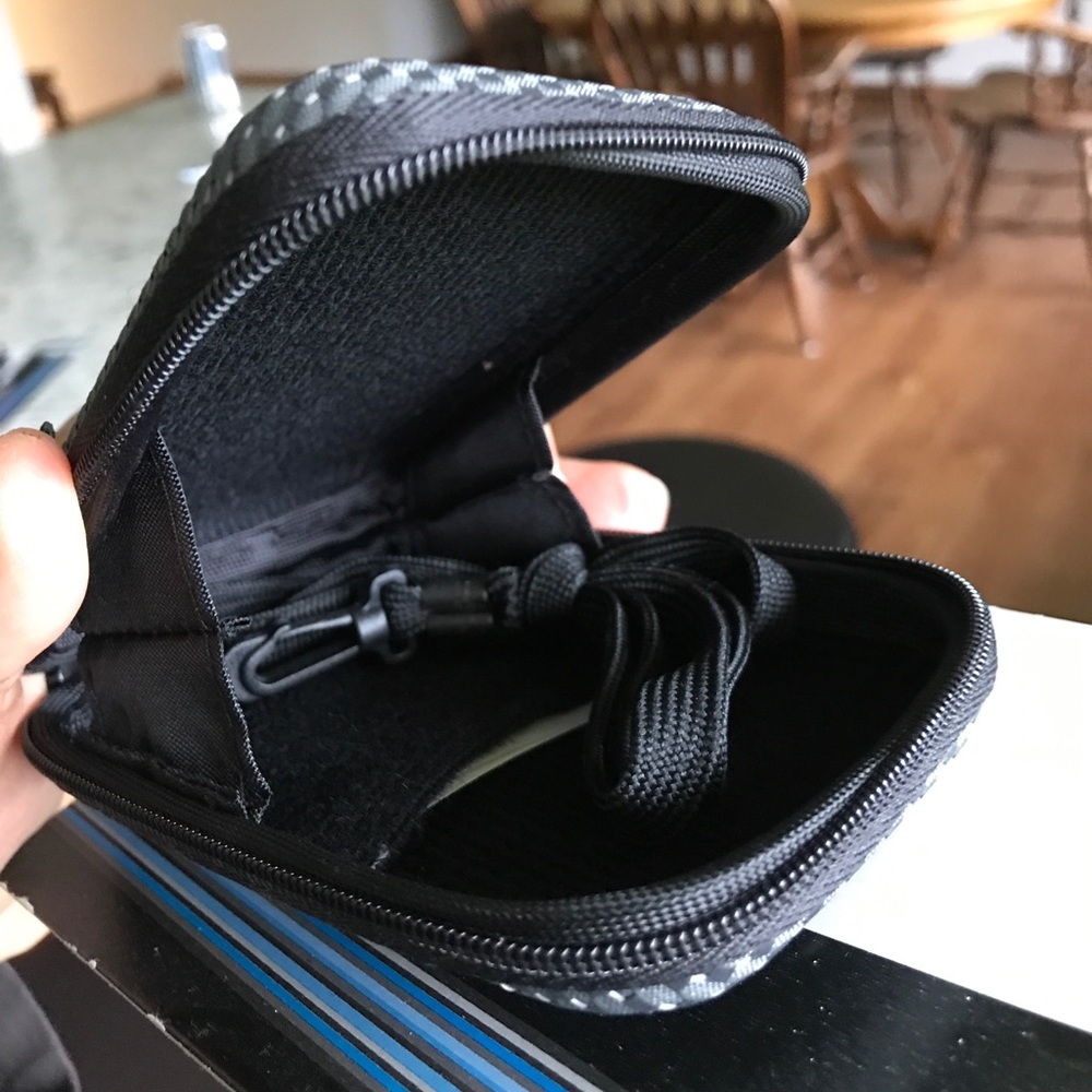 NEW 🎉🎉🎉Vivitar Case