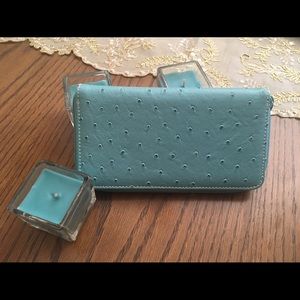 No brand- wallet