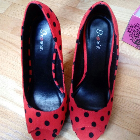Brand new never worn , red and black polka dot - Picture 5 of 7