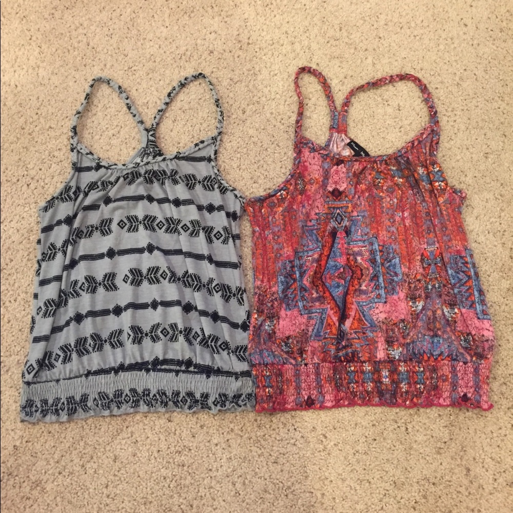 Lot of 2 summer tanks