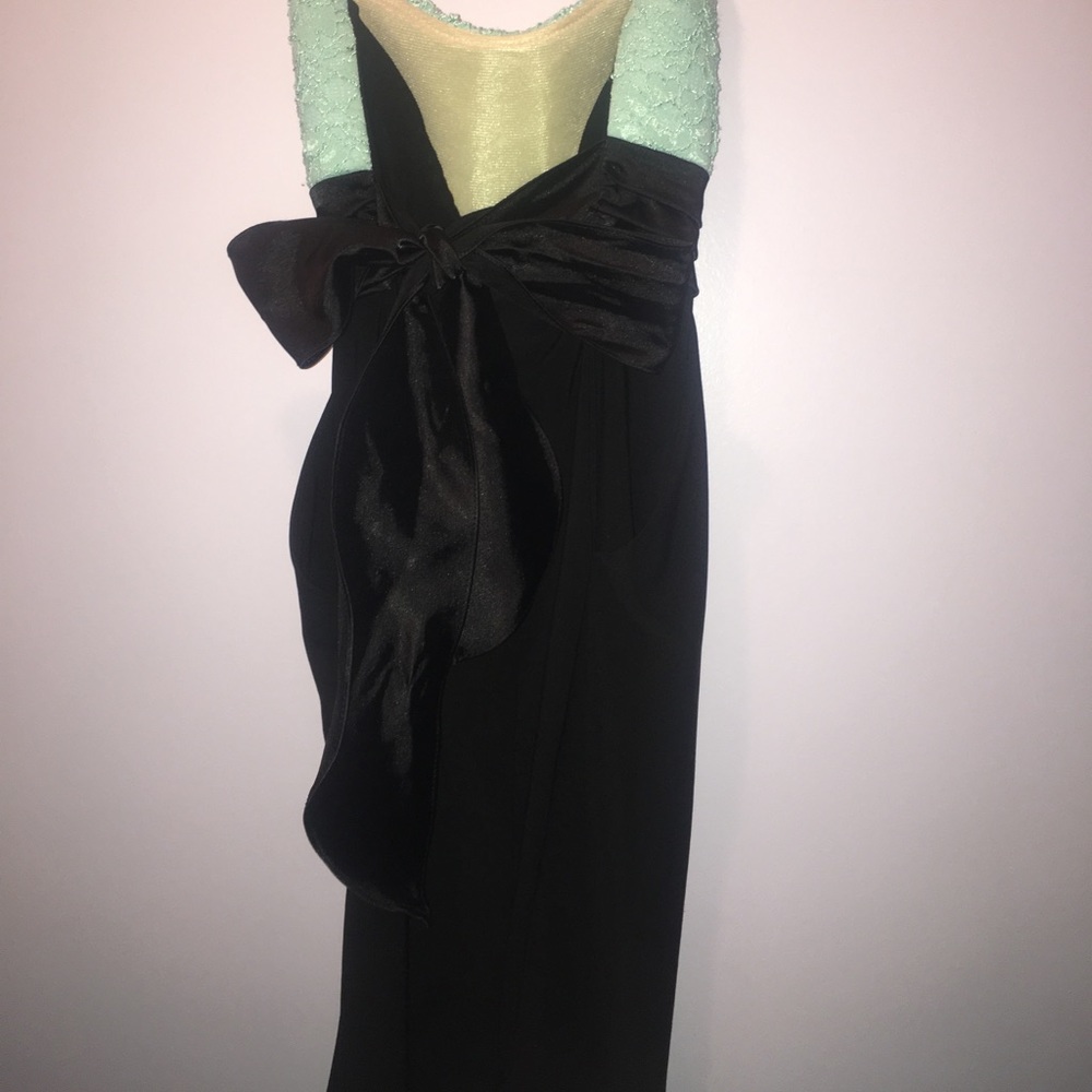 Dress - Picture 5 of 6