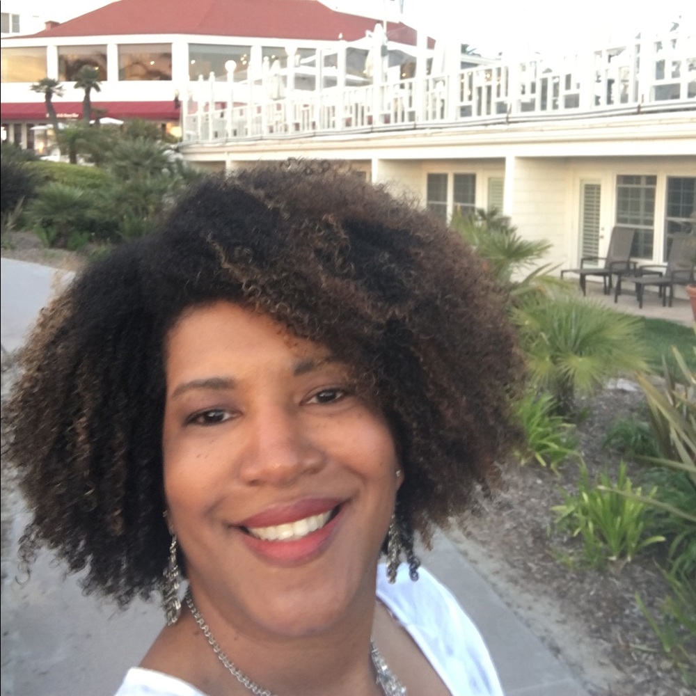 Meet your Posher, Derise