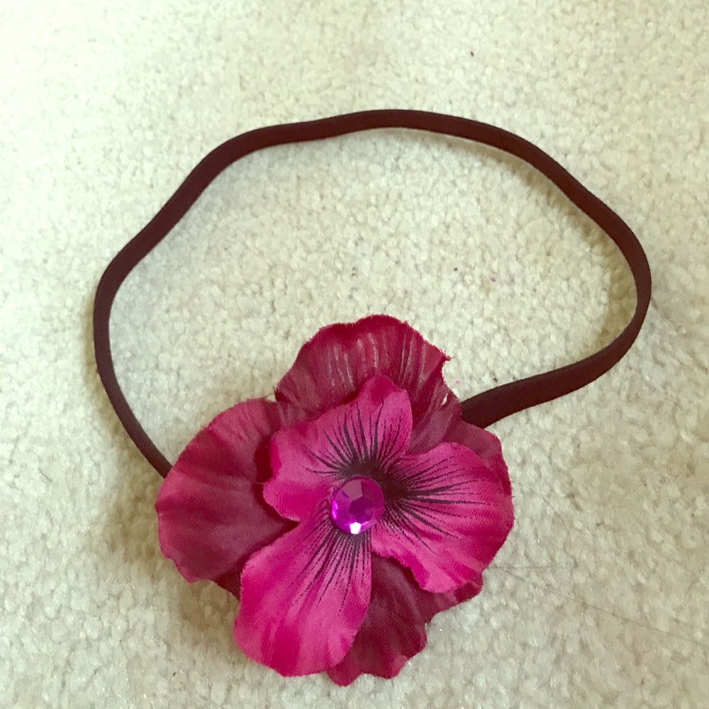 🌺 HOST PICK 12/15! 🌺 NEW Burgundy flower headband