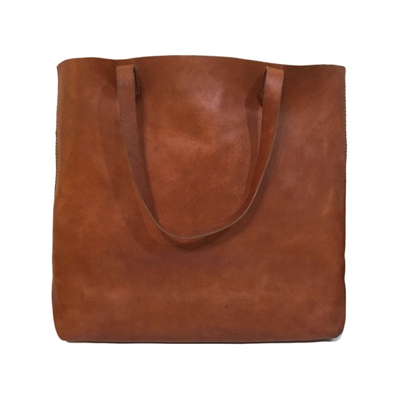 Madewell Handbags - ❤️ Madewell 1937 Transport Tote in English Saddle