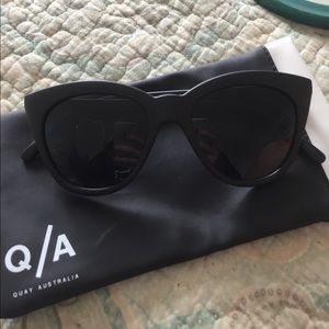 BRAND NEW (nwot)  Isabell Quay sunglasses