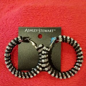 NWT - Vintage Hoop Earrings