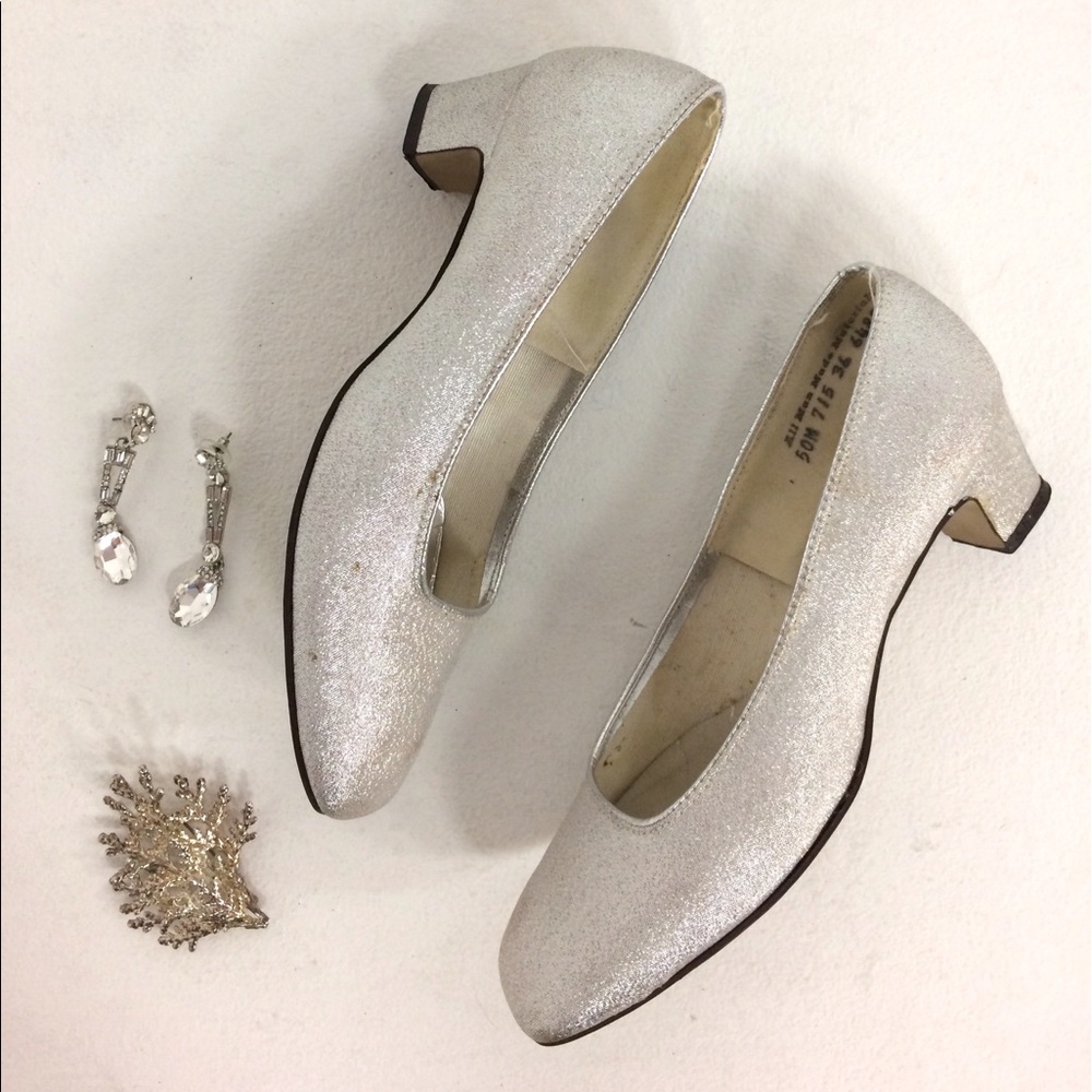 Vintage silver heels lame square toe Size 6