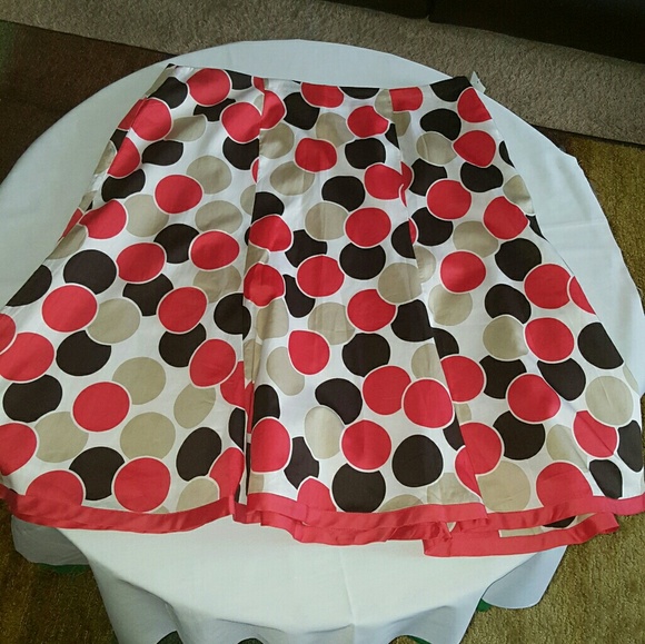 Skater Skirt - Picture 2 of 3