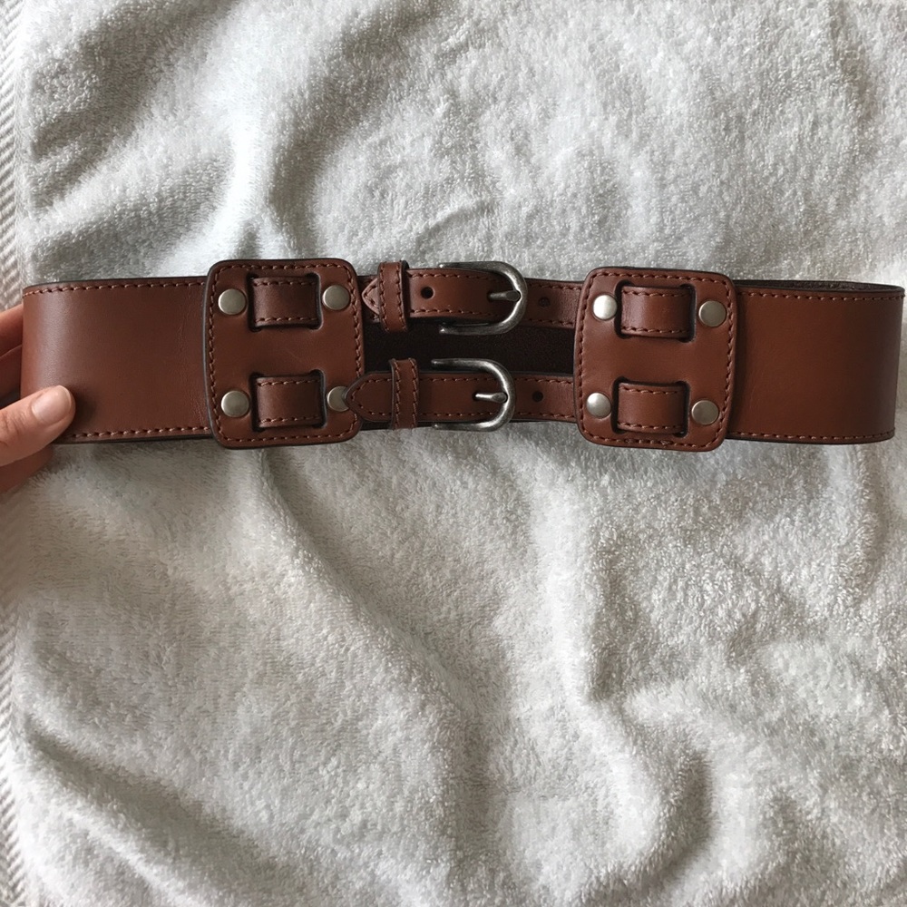 Leather double clasp waist belt