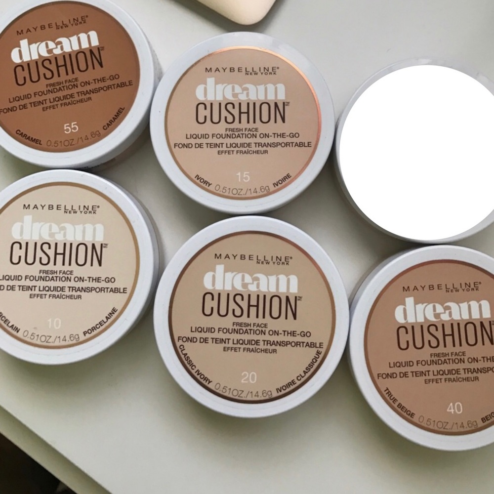 Maybelline Dream Cushion Liquid Foundation