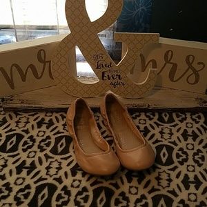 Nude flats!