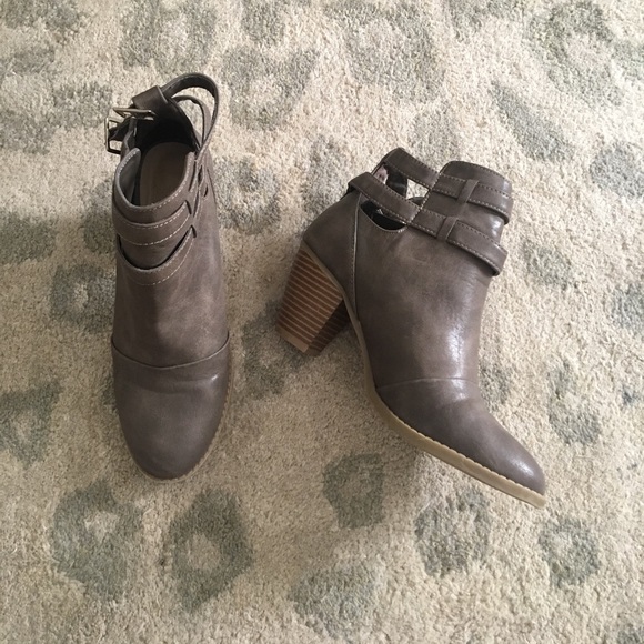 Gray Ankle Booties - Never worn! - Picture 1 of 8