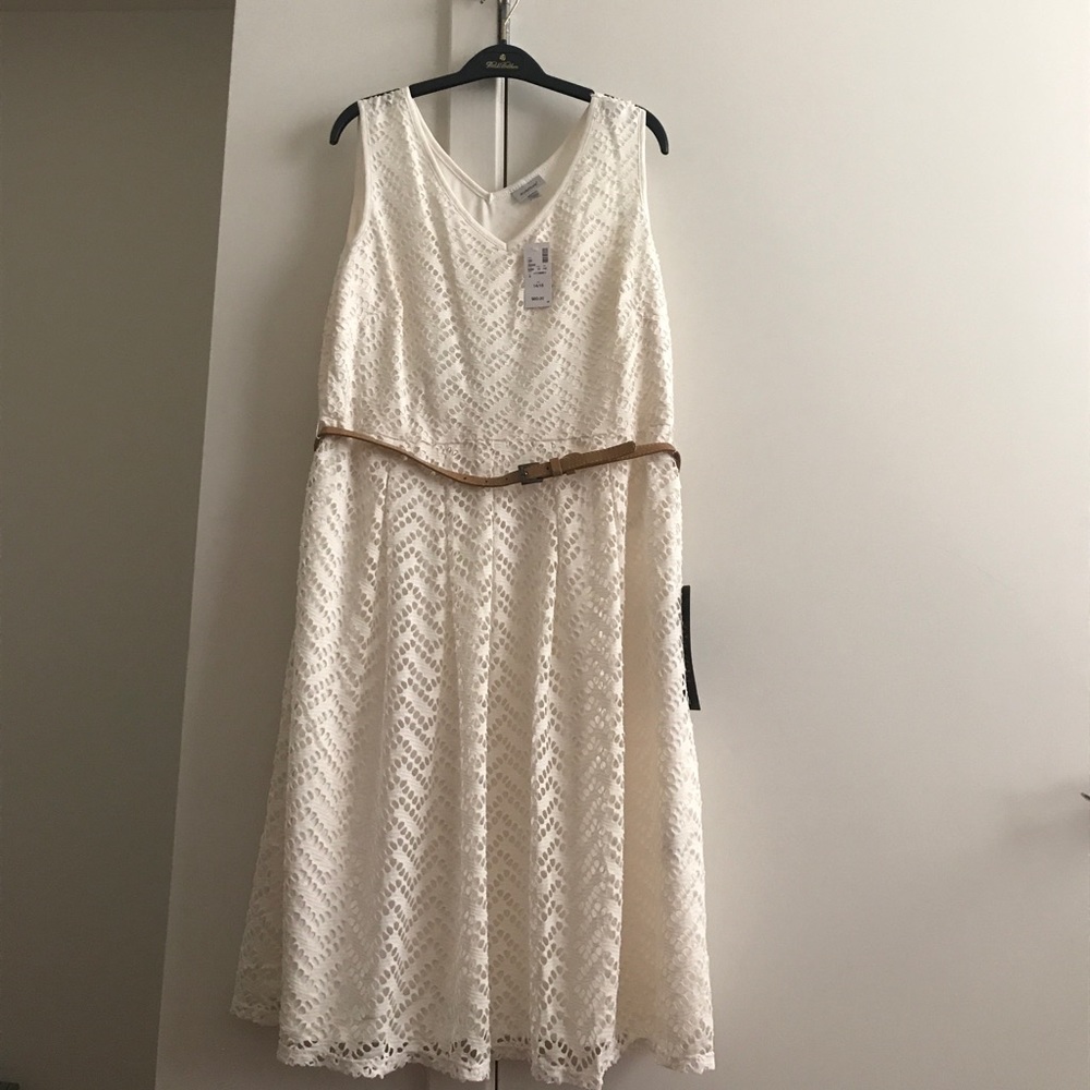 🔸NWT🔸Summer Cream color Sleeveless dress 14/16
