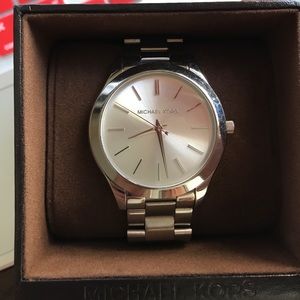 Michael Kors Runway Silver MK3178 Watch